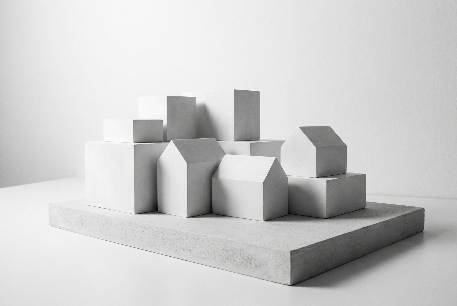 Weisses architektonisches Massenmodell einer Bebauungsstudie